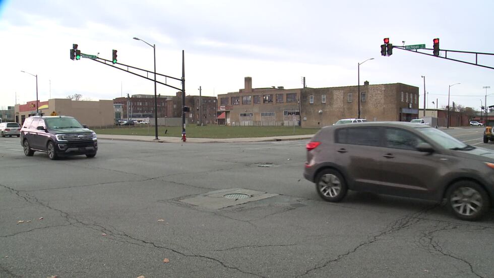 The construction site is at the southwest corner of Monroe and Michigan, where the Fat Daddy’s...